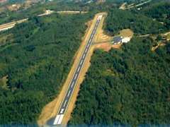 Nice Little Airport Copperhill, Tennessee, Usa — 1