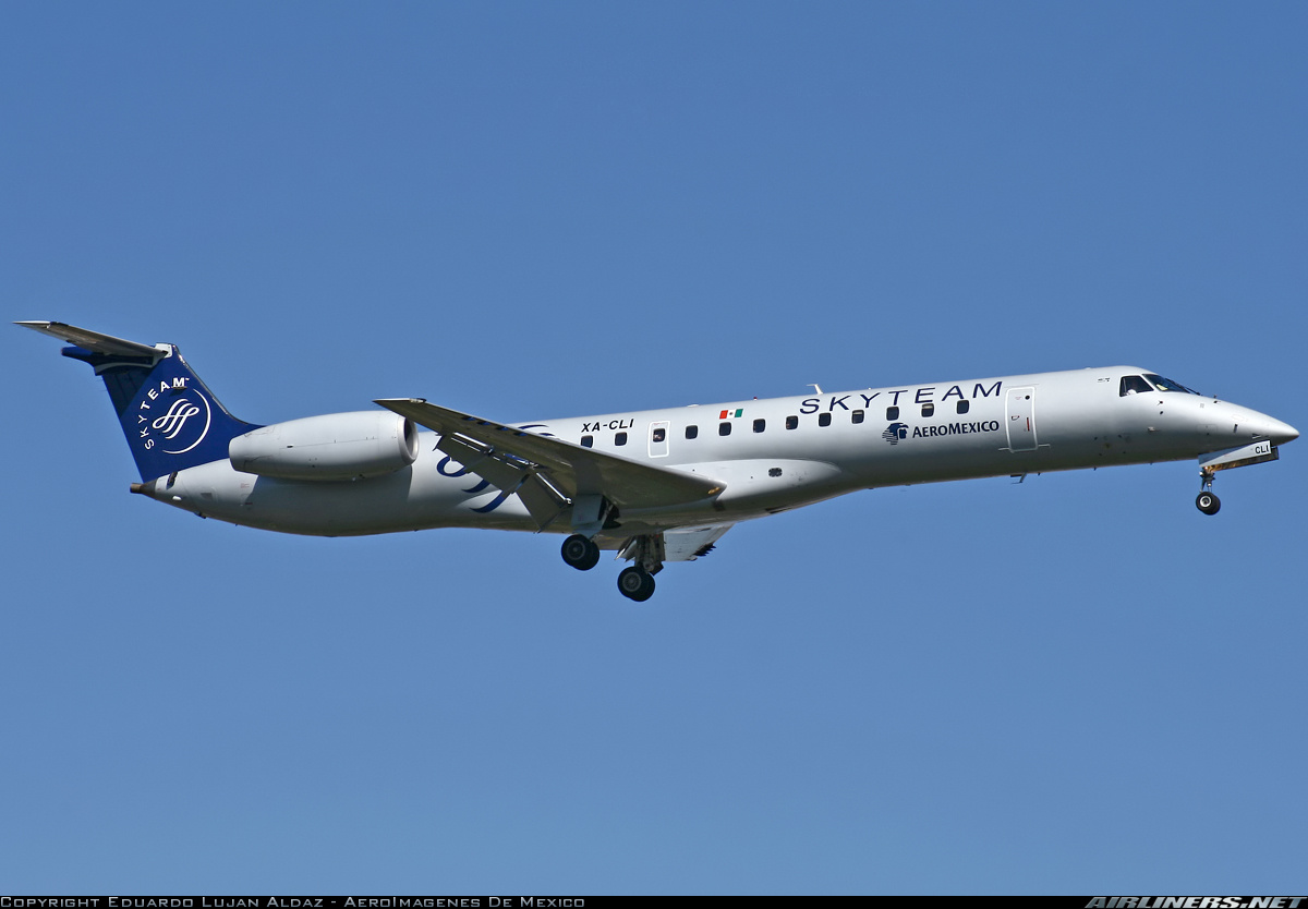 Fs2004 Embraer Erj-145 Aeromexico Connect — 1