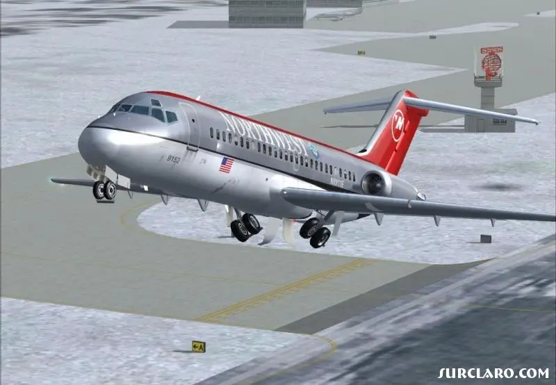 NorthWest DC-9-10 climbout