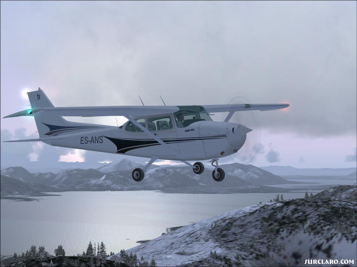 4 Cessna 172 Skyhawk