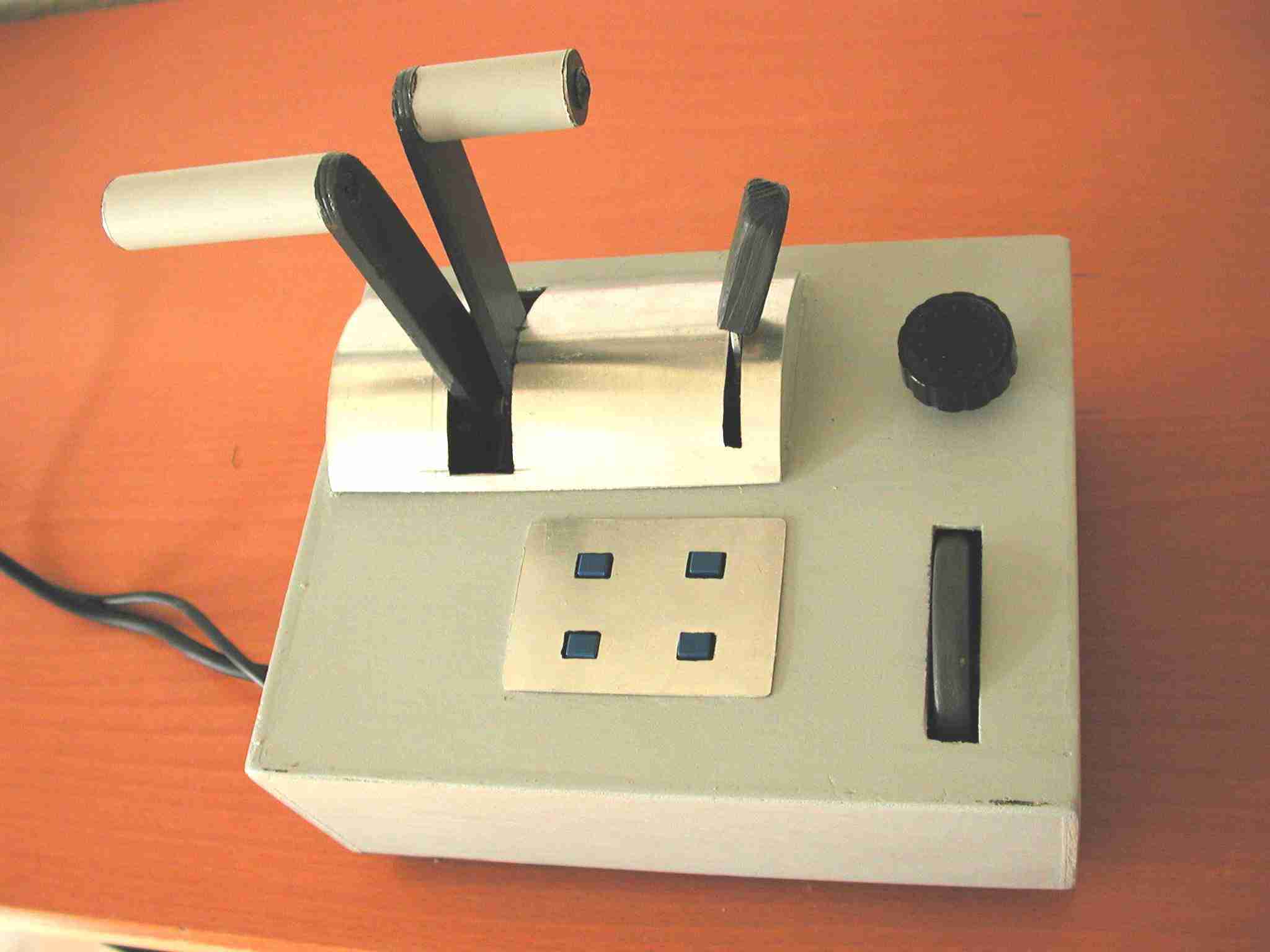 Description Of A Homebuilt Throttle Quadrant For Less Than 30 Euro / Us$ — 1