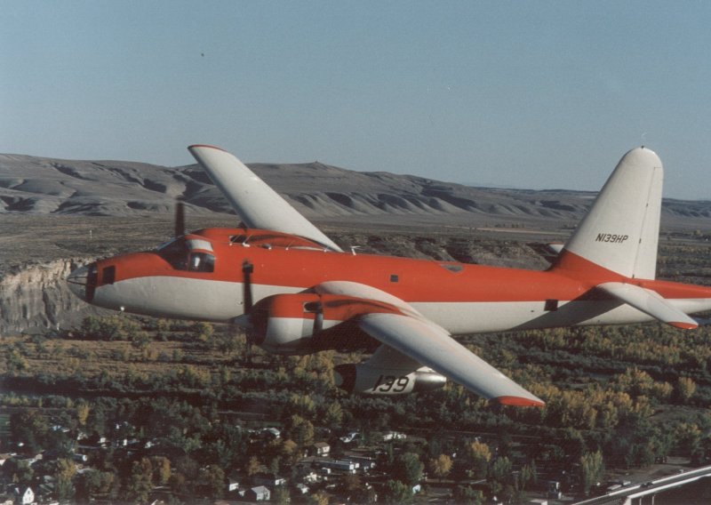 Fs2002/Fs2000 P-2V7 Tanker #139 P-2 Neptunes Have Been Used As Fire Suppression Airtankers