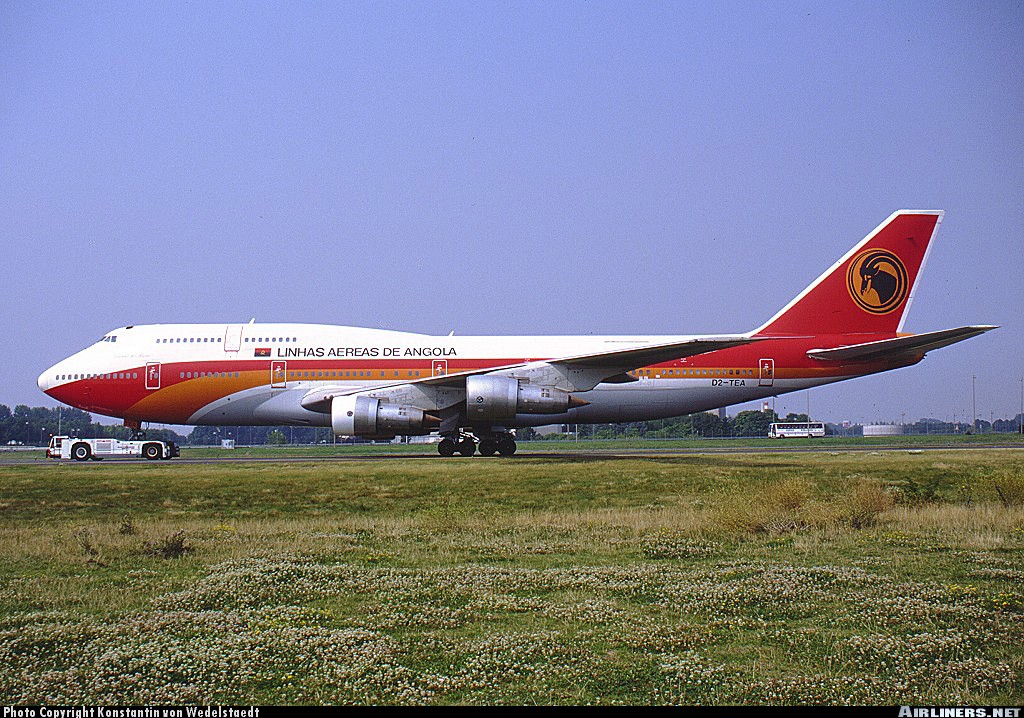 Posky 747-300 Angola Airlines, For Fs2002 — 1