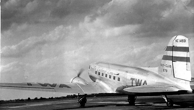 Fs2002 Douglas Dc-3 Delta Ship 41 Nc28341 Delta’s Ship 41, A Douglas Dc-3 Dakota With Wrig