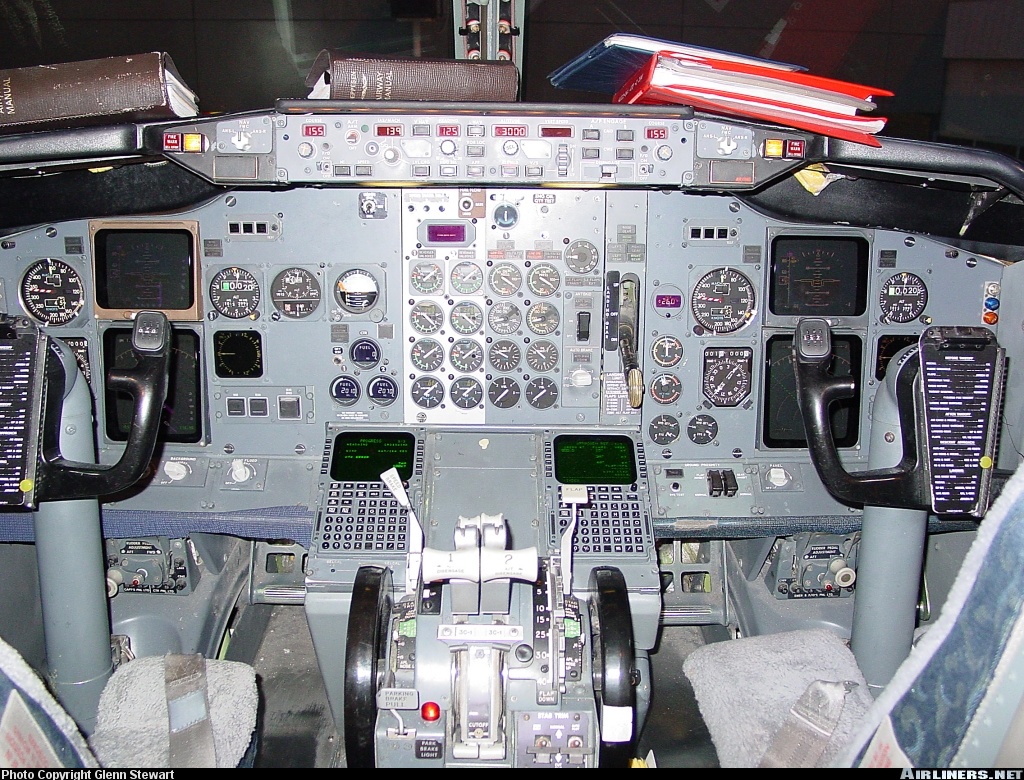 Boeing 737-300 Adv Panel For Fs2004 Exclusively (Fab733Adv.zip)By Fabrizio Berretta