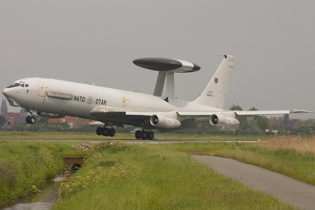 This Is A Presentation Of Some Landings And Approaches, Some Of Them Are Pretty Cool And O