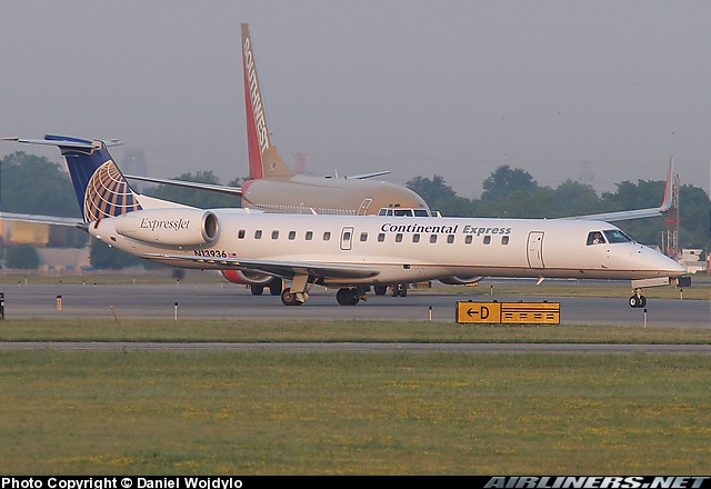 Fs2002 Embraer 145 Portugalia Airlines Portugal Metallic Coulours With Full Moving Parts A — 1