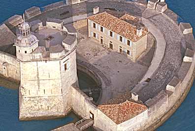 Fort Louvois Or Fort Chapus Positionnement (45 5134N 1 1015W) History Built In 1691 Pennie