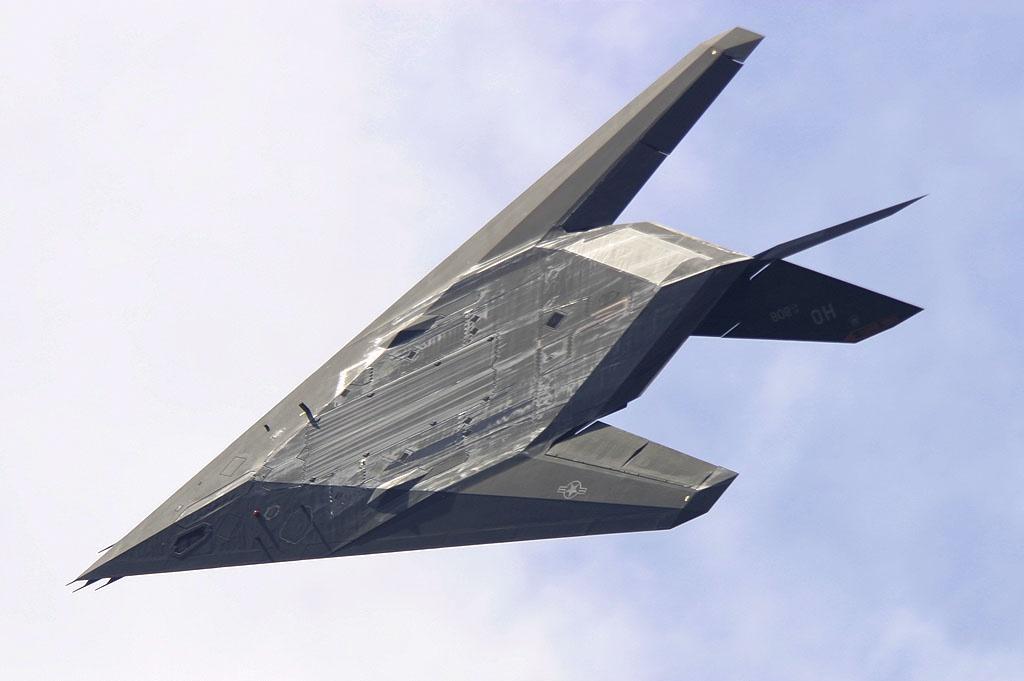 A Very Short Prentation Made Up Of Pictures Of Lockheed F-117A Nighthawks Which Are Extrem — 1