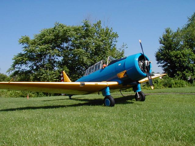Fs2004-North American Bt-14 — 1