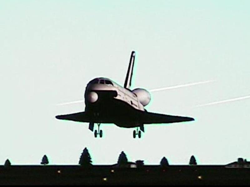 A Shuttle Approach I Flew In Flight Simulator 2002...The Video Begins With The Orbiter App