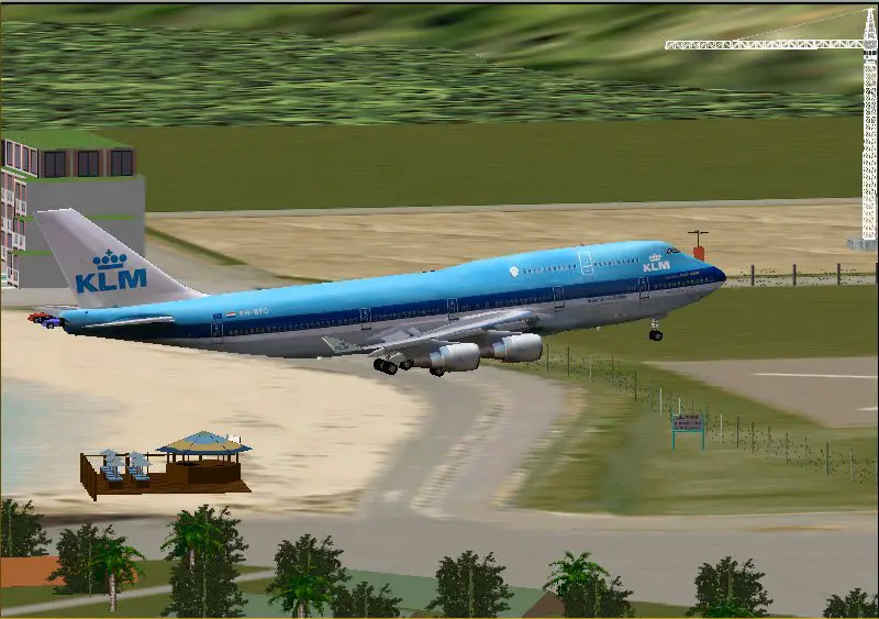 Feel Real KLM 747 Landing at Princess Julliana airport in St. Maarten. (barely missed the fence).
I still miss FS2000 sometimes. - Photo 354
