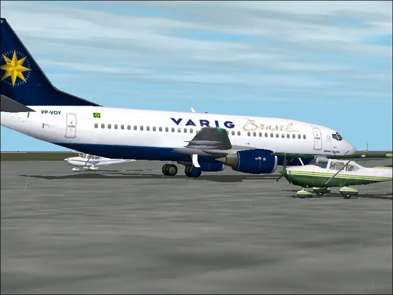 The same good Boeing 737-300 (Varig Livery) after arriving Eduardo Gomes Intl. Airport, in Manaus. Crowdy, don't you think? - Photo 4925