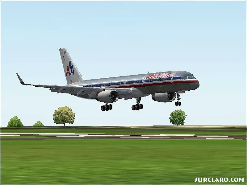 AA 757 landing at KPAE. - Photo 15440