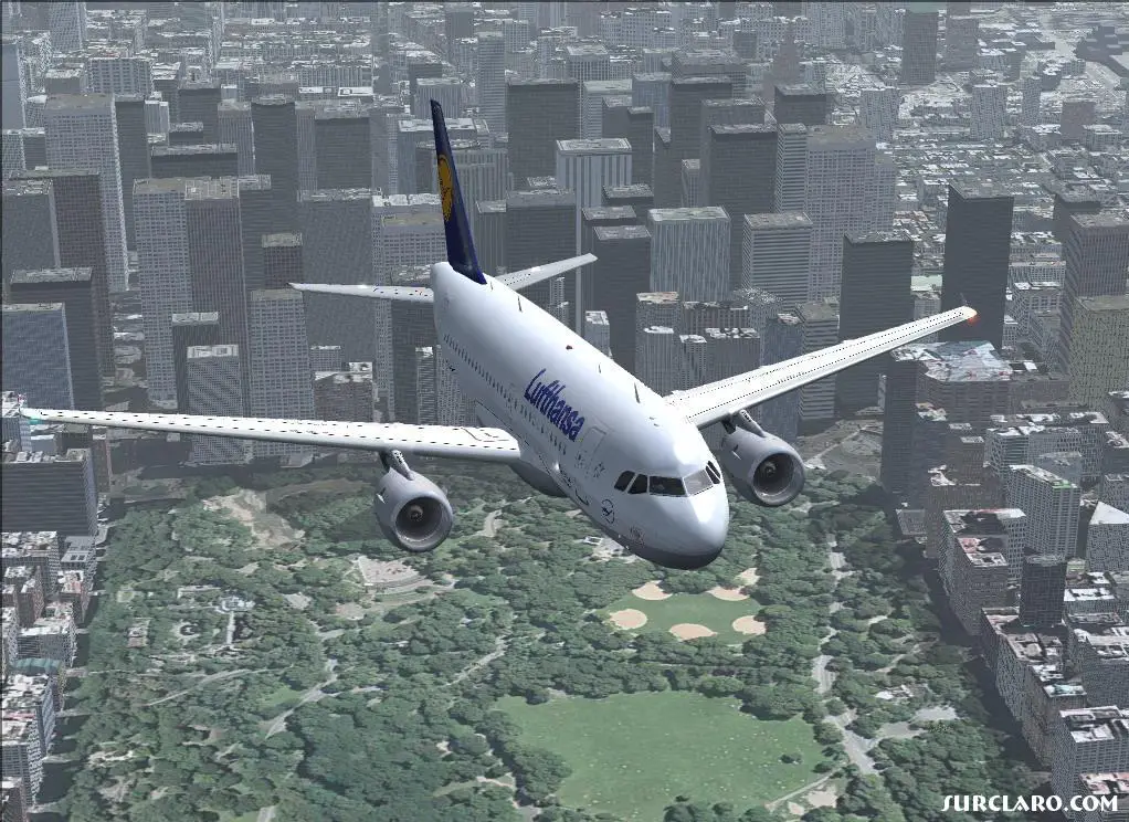 Lufthansa over Central Park - Photo 5789