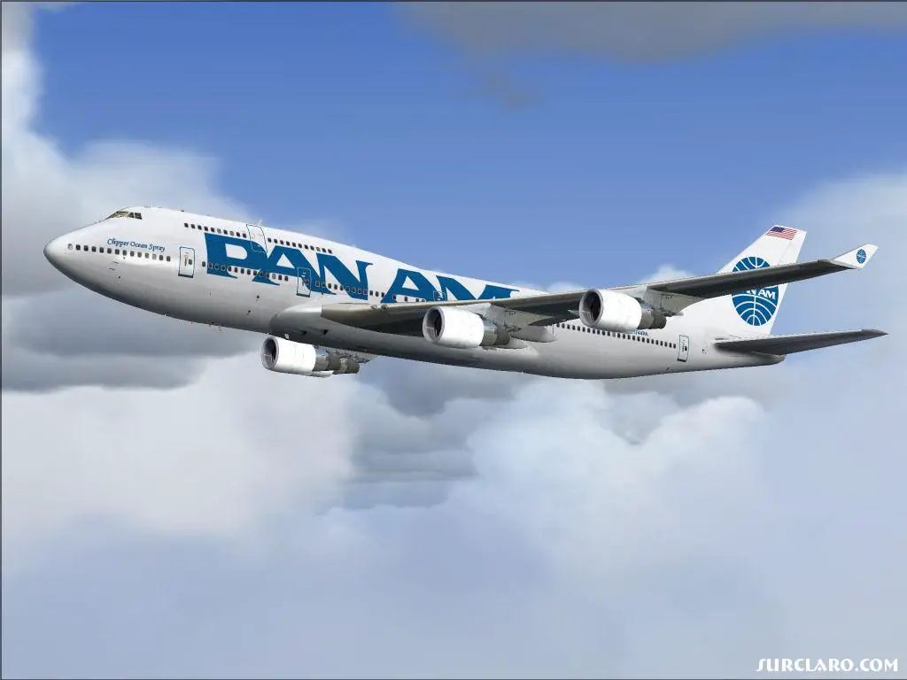 Pan Am Boeing 744 cruising at 18,000. Too bad this Company is not around anymore. - Photo 15645