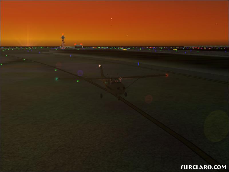 Taxiing 2 active rwy for a little flight 2 see the sunset - Photo 13715