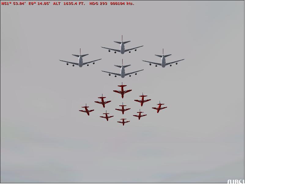 The Red Arrows follow a four formation of Boeing 747's - Photo 1519